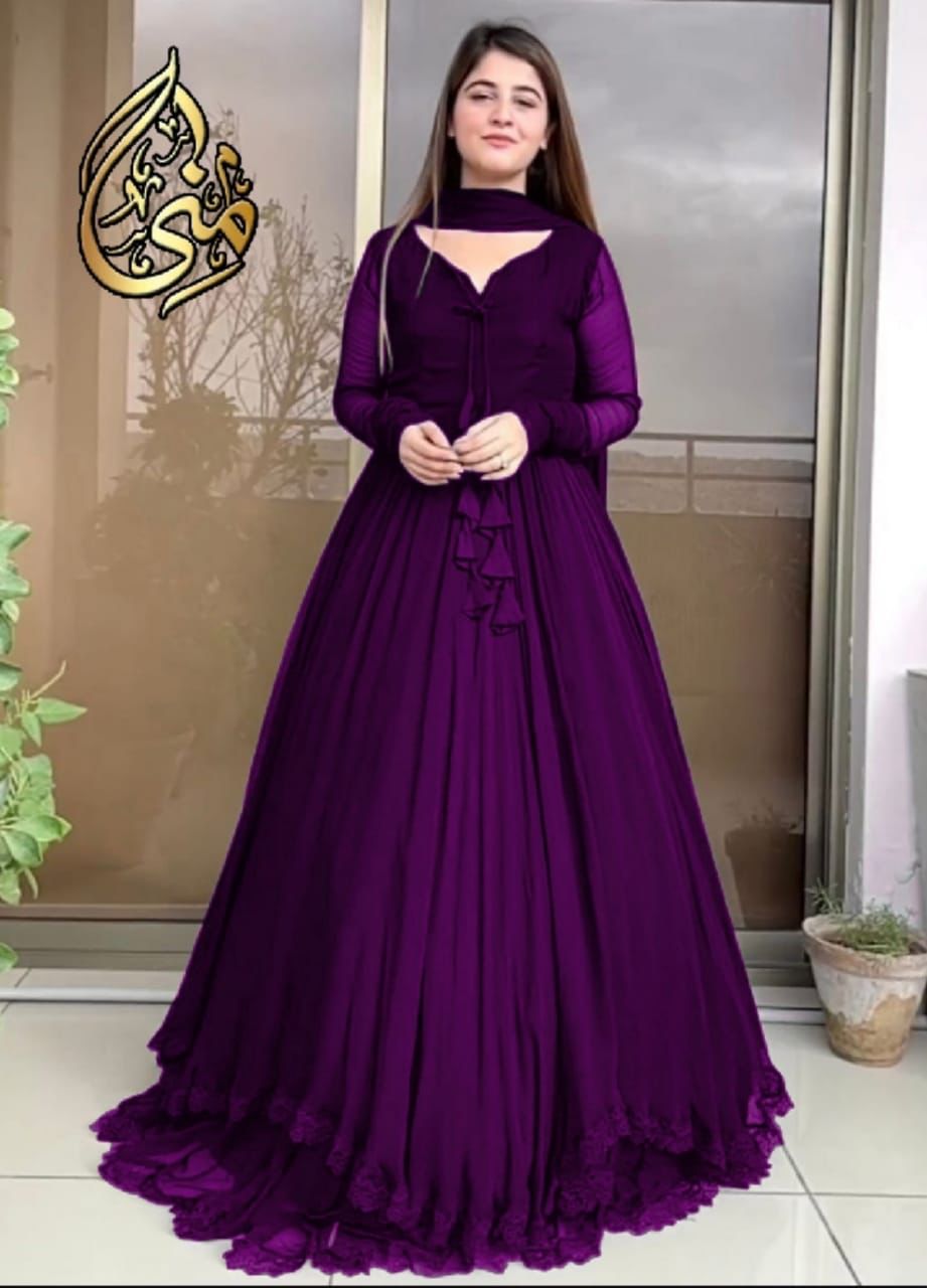 “Jaan-e-Jahan Maxi With 2 Layers Stiched
