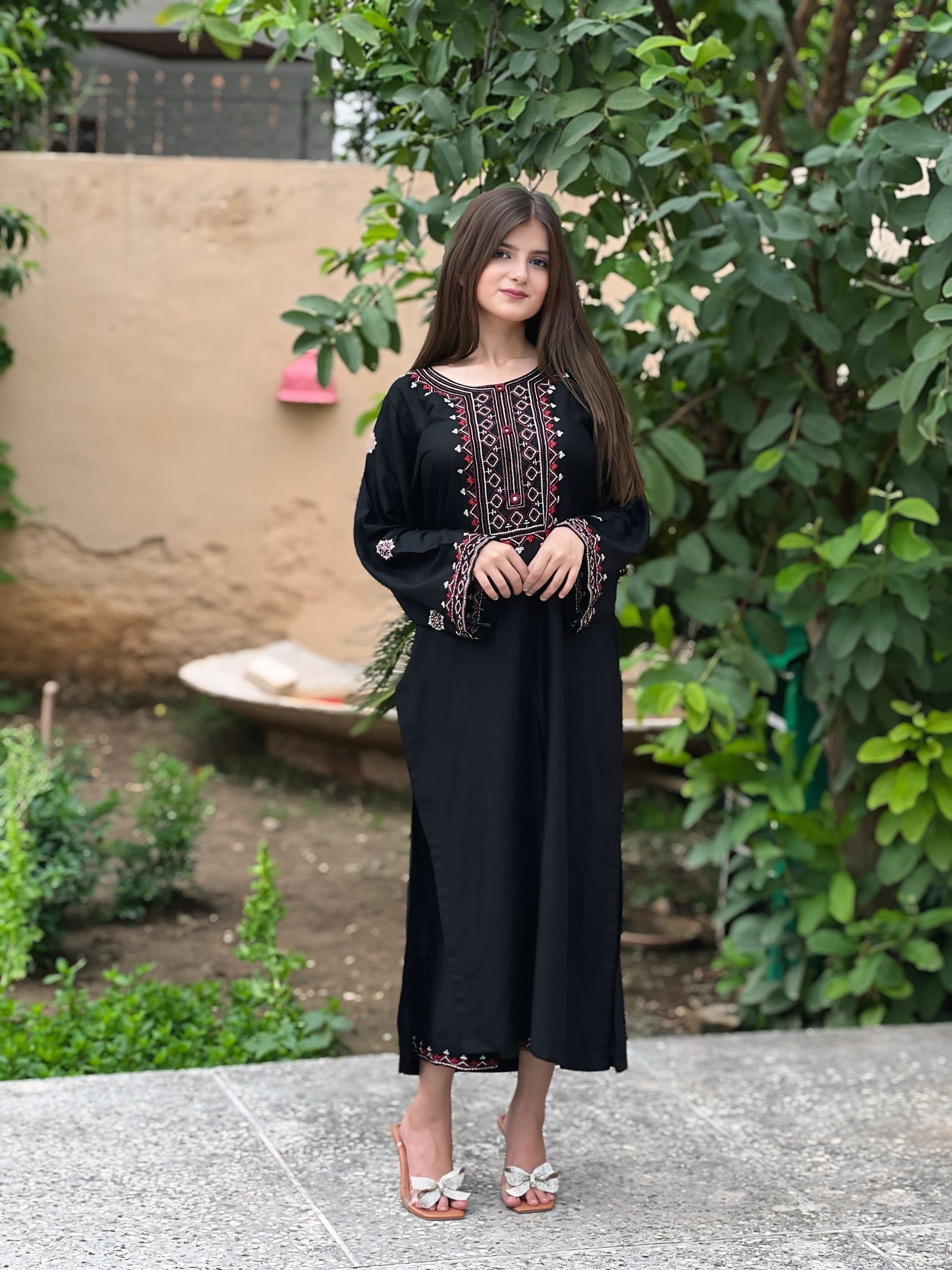 2Pc SINDHI EMBROIDERY LONG LENGHT PLAZO STICHED*

*EMBROIDERY PLAZO*