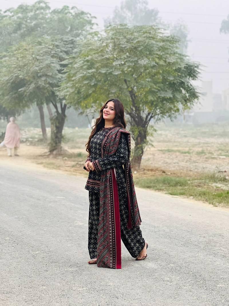 Ammara 3Pc Silky lawn Stiched