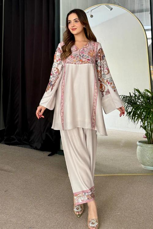 Avril 2Pc Silky Lawn Stiched
