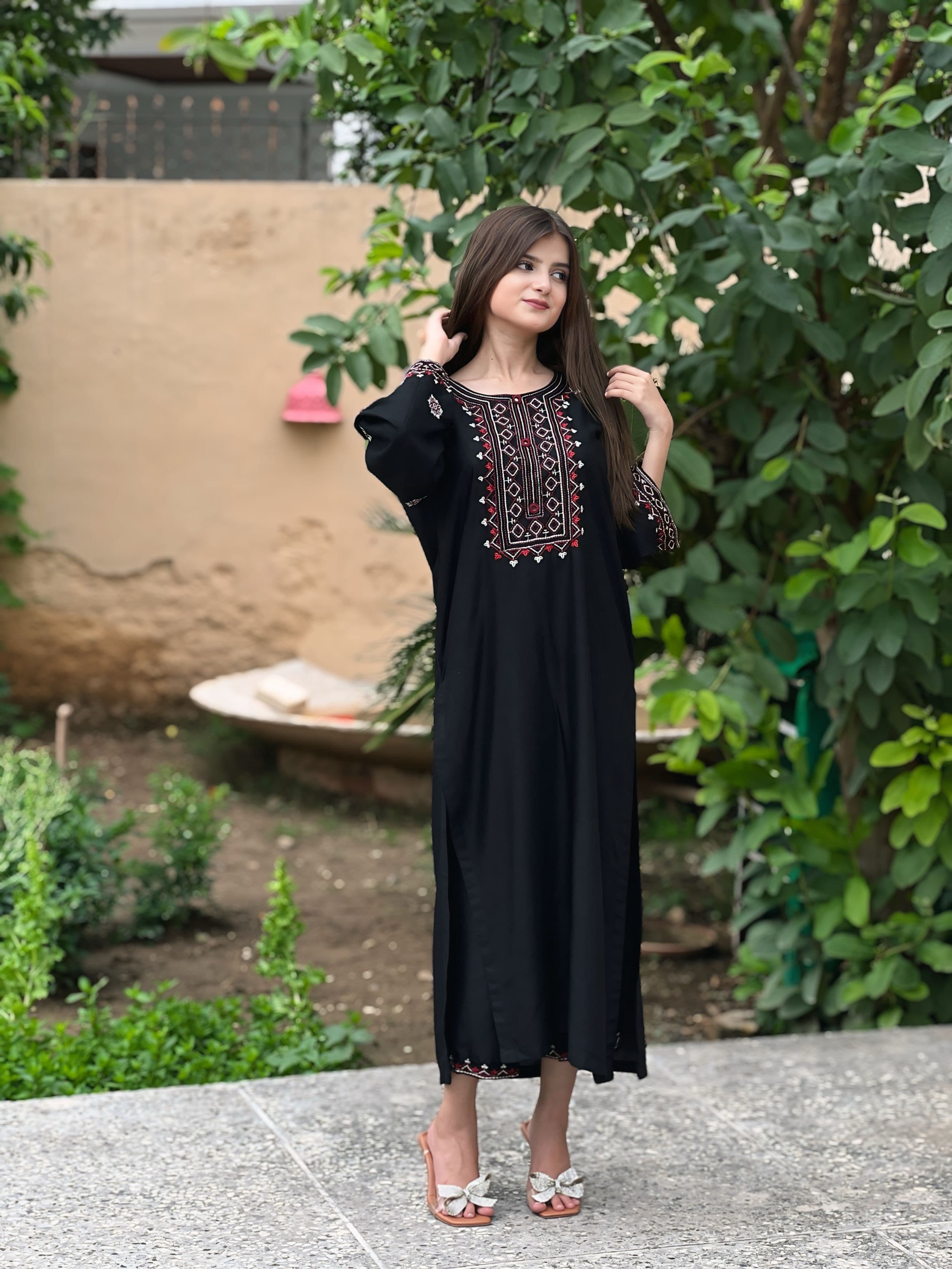 2Pc SINDHI EMBROIDERY LONG LENGHT PLAZO STICHED*

*EMBROIDERY PLAZO*